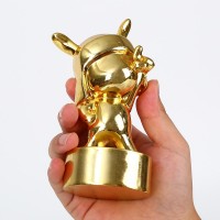 玩具公仔擺件創(chuàng)意雕塑動漫手辦公仔玩