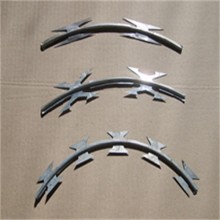 山東現貨高鐵刺絲滾籠廠家供應煙臺不