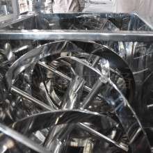 臥式螺帶混合機地坪顏料混合