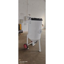 鋁型材工藝大門表面清理噴砂機