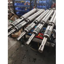 東華注塑機(jī)螺桿炮筒現(xiàn)貨